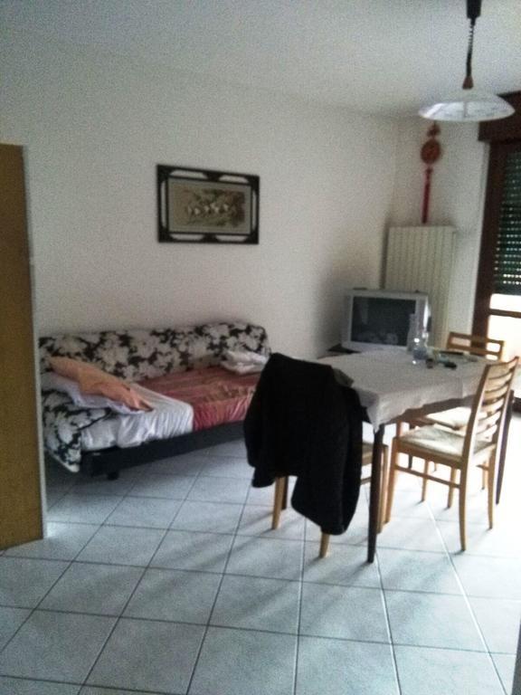 Residence Il Pino Саронно Экстерьер фото