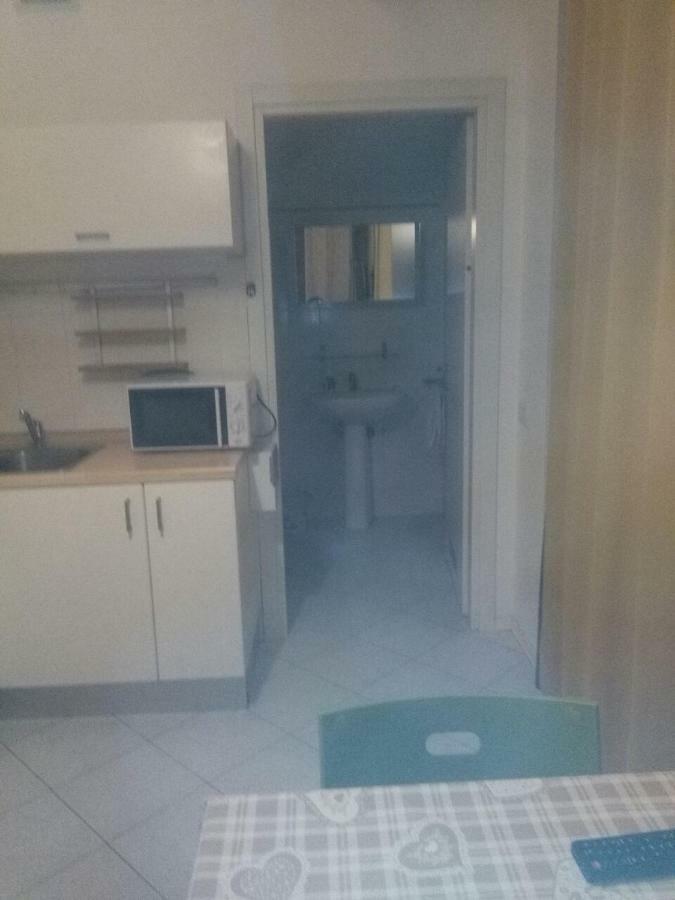 Residence Il Pino Саронно Экстерьер фото