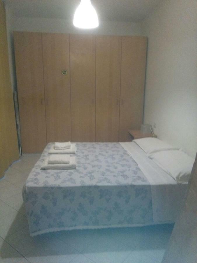 Residence Il Pino Саронно Экстерьер фото